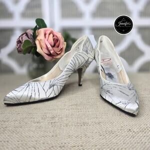 Dolce by Pierre NOWT Vintage Rare White with Silver Glitter Pumps Size 7M